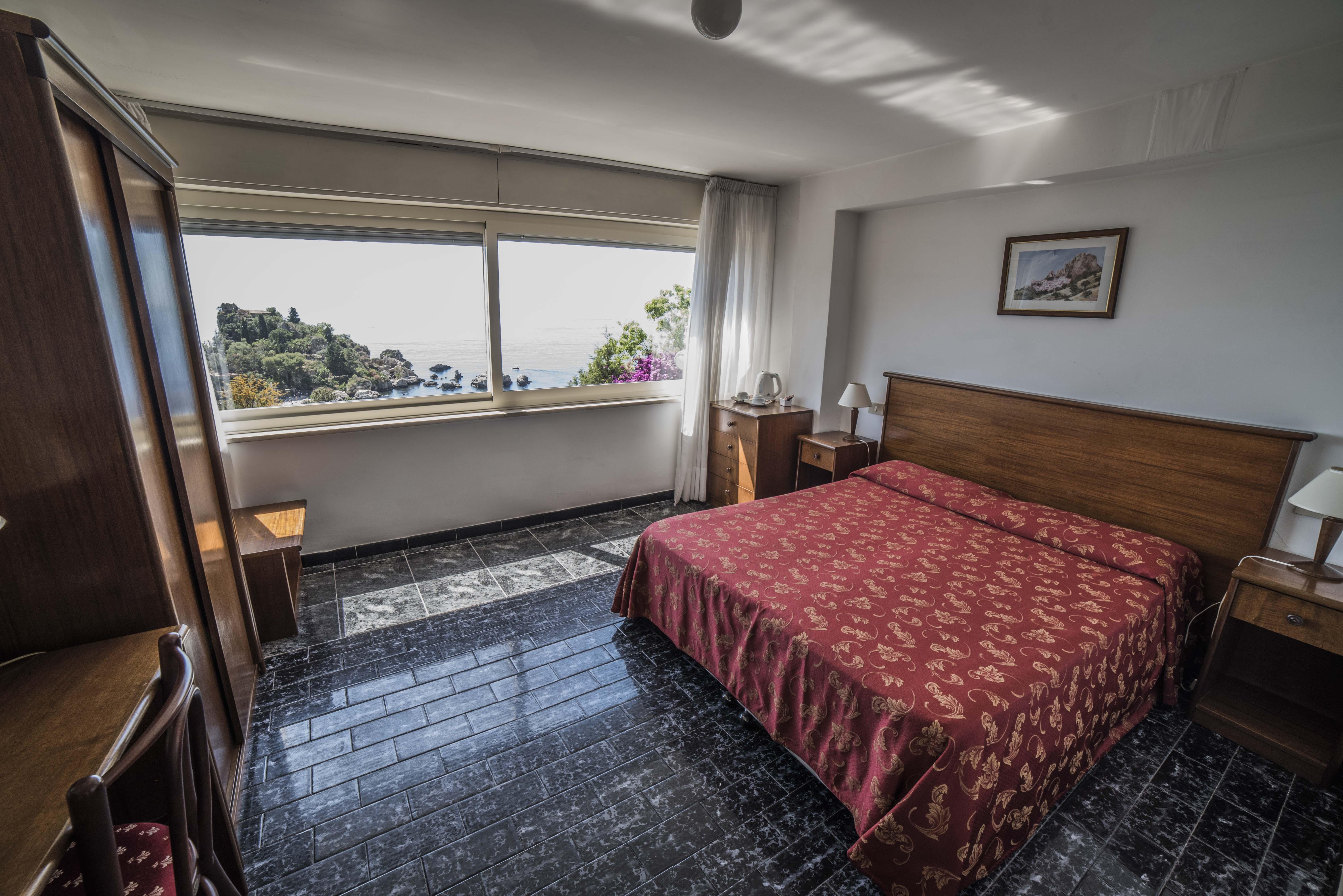Hotel Isola Bella 3*