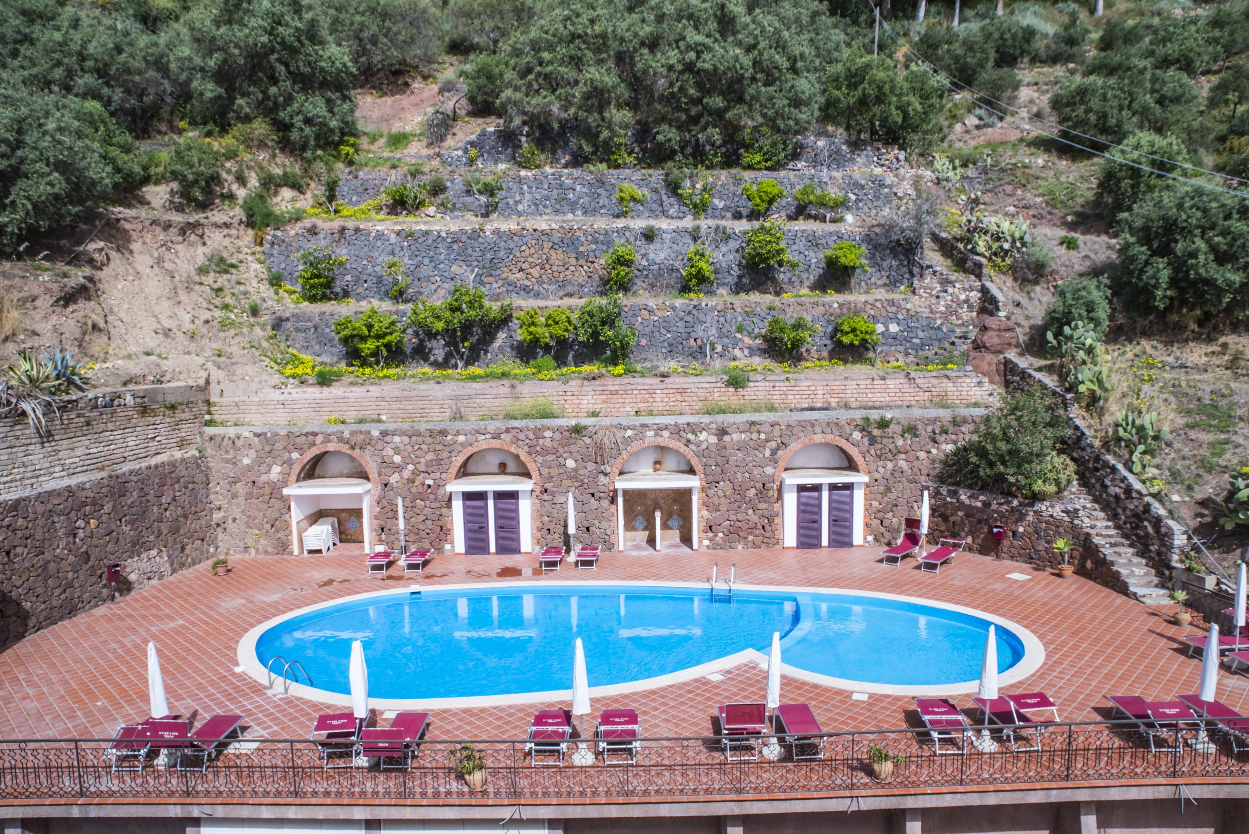 Isola Bella Hotel 3*